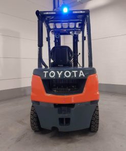 Xe nâng dầu 2.5 tấn Toyota FD25 cũ