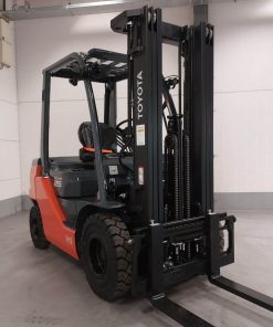 Xe nâng dầu 2.5 tấn Toyota FD25 cũ