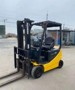 Xe nâng dầu Komatsu FD15 - 1.5 tấn, cũ